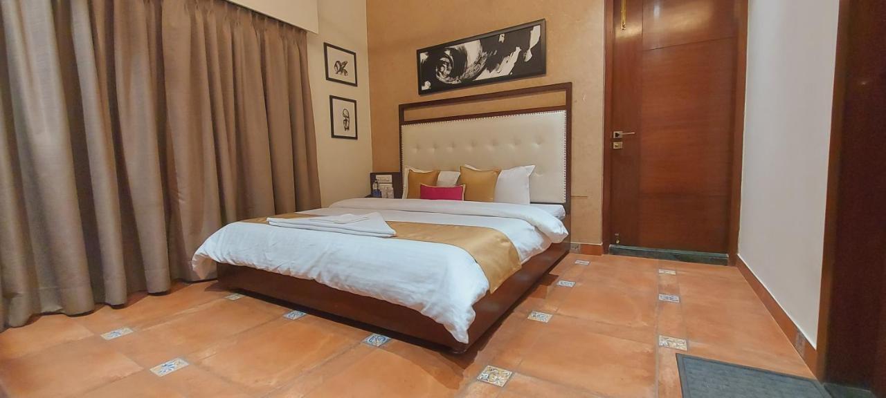 The Palm Aryan - A Boutique Hotel Kolkata Exterior photo